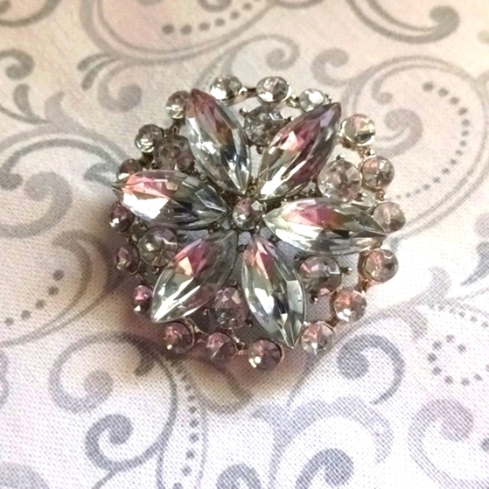 Silver Tone Rhinestone Brooch - Picture 2 of 4